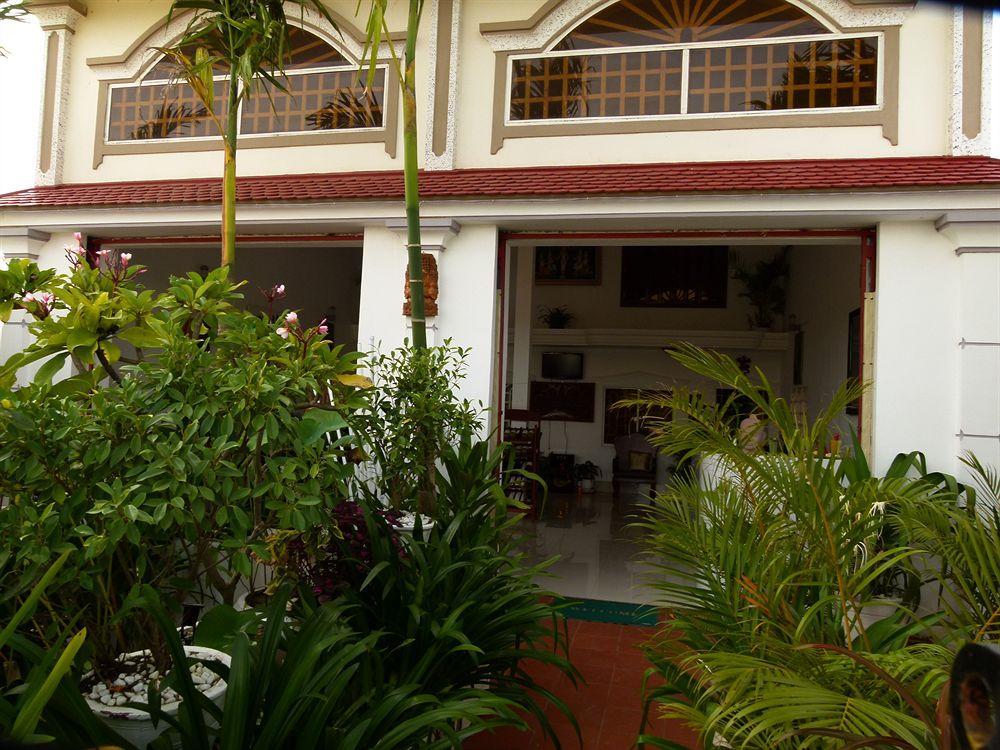 Overflow Guesthouse Ciudad de Siem Riep Exterior foto